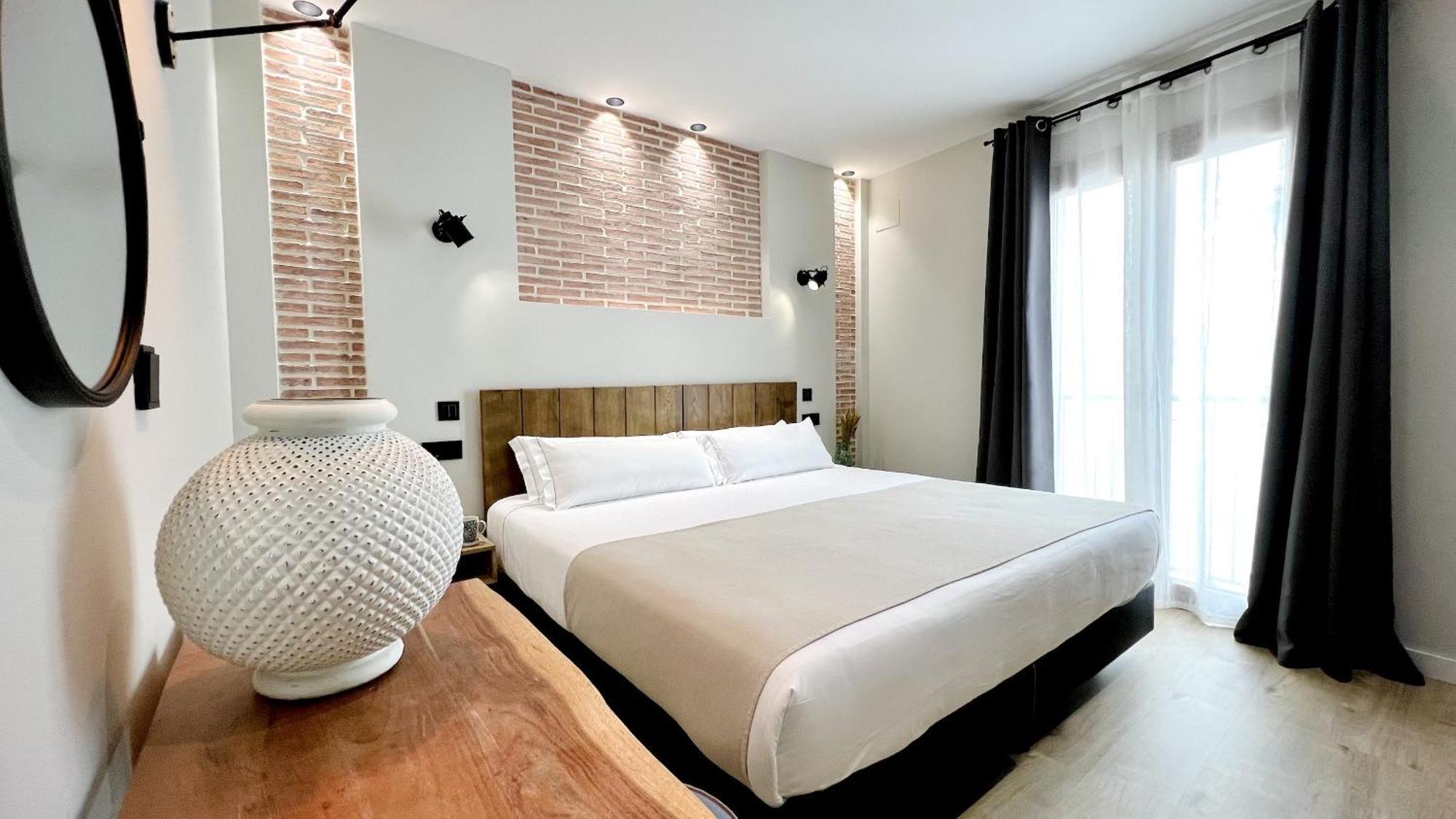 Aparthotel Luz De Gades - Suites Spa Gym - Adults Only Cadiz Exterior photo